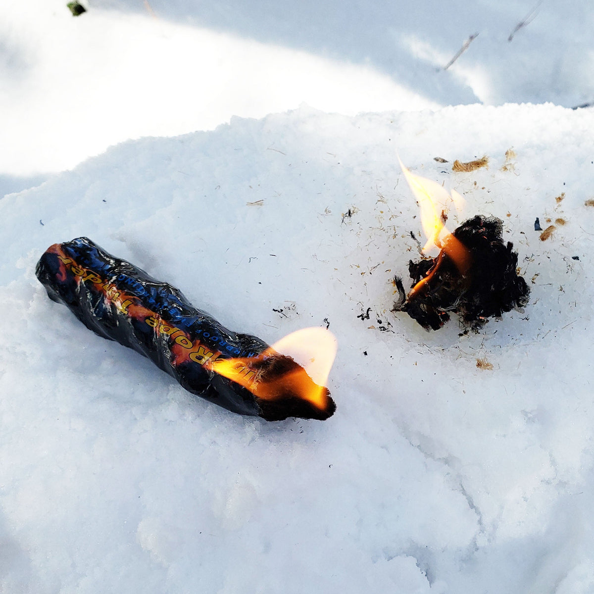 FireStorm™  Large 1/2" Ferro Rod & Tinder Kit